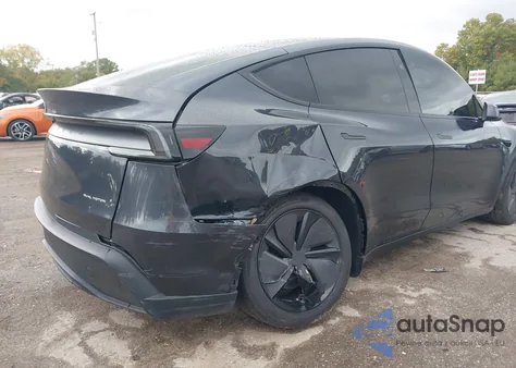 2026 Tesla Model Y Long Range Dual Motor All-Wheel Drive/Long Range Launch Series из США, поврежденный, VIN 7SAYGDEE5TA465020